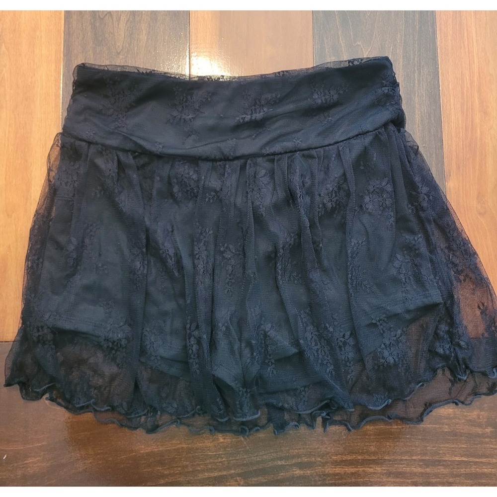 Halara NWT SZ M Black Lace Skort Shorts Skirt Gothic Romantic Fairycore Delicate